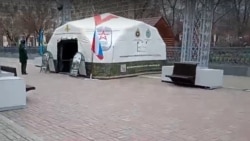 Пустой вербовочный павильон в Березниках, 2025 год