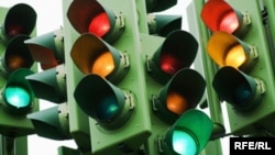 Иллюстративное фото. Наша жизнь, что светофор: бывает дает нам красный свет, но после него обязательно загорается зеленый. 