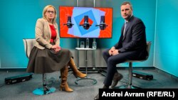 Ministrul Finanțelor, Tánczos Barna, are ca obiectiv în 2025 ținerea cheltuielilor publice în frâu astfel încât deficitul bugetar să nu depășească 7% din produsul intern brut. 