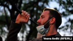 Antivladin protest ispred Predsedništva u Beogradu