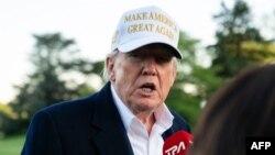 Президент США Дональд Трамп общается с журналистами, 27 апреля 2025 года