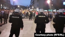 Demonstracije u jeku pandemije COVID-19, pred početak turističke sezone. Pljevlja, sjever Crne Gore, 13. maj 2020.
