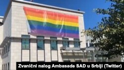 Zastava je okačena u nedelji održavanja Parade ponosa