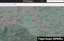 Sistemi i gjurmimit të fluturimeve, FlightRadar24, shfaq avionin duke u vërtitur mbi Plovdiv.