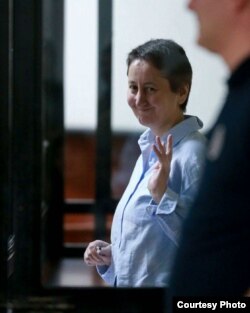 Мзия Амаглобели во время судебного слушания 28 апреля 2025 года