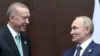 Președintele turc Recep Tayyip Erdoğan la o întrevedere cu președintele rus Vladimir Putin, în marginea conferinței regionale despre cooperarea în Asia (CICA), organizată la Astana, Kazahstan, 13 octombrie 2022. 