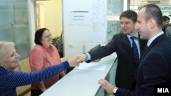 Архивска фотографија: Министерот за информатичко општество и администрација Иво Ивановски во посета на администрацијата.