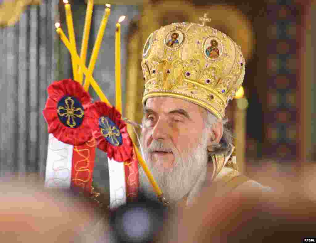 Новиот патријарх на Српската православна црква Иринеј на устоличувањето во Белград