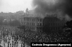 Pe 13 iunie 1990, forțele de ordine au intervenit în forță în Piața Universității.