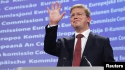 Еврокомесарот Штефан Филе