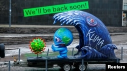 Svijet se bori da smanji emisije koje utiču na zagrijavanje planete dovoljno brzo da se izbjegne katastrofa.