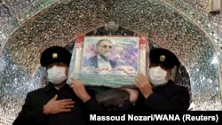 Ceremonia e varrimit të shkencëtarit bërthamor iranian, Mohsen Fakhrizadeh, në Mashhad, 29 nëntor 2020. 