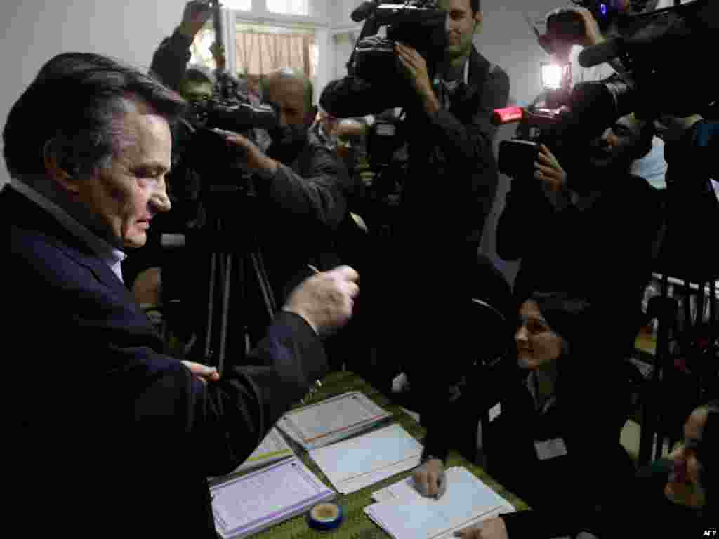 Haris Silajdžić na glasanju, Sarajevo, 3. oktobar 2010.