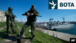 Ushtarë rusë në gadishullin e Krimesë, më 5 mars 2014.