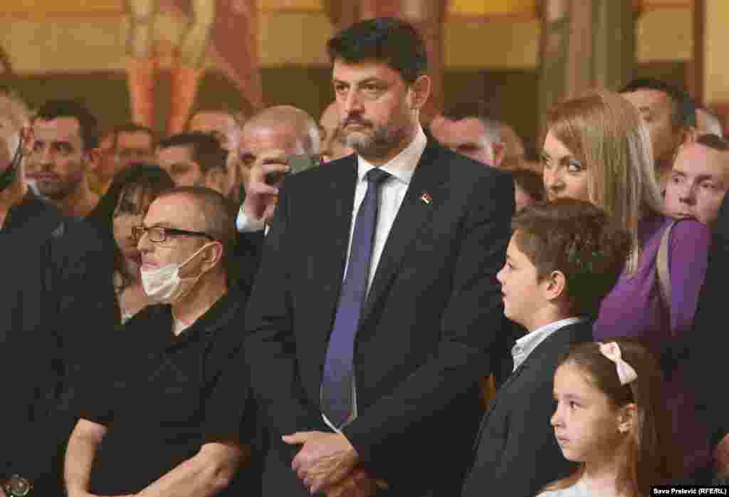 Liturgiji u Hramu je prisustvovao i bivši srpski ambasador u Crnoj Gori Vladimir Božović.