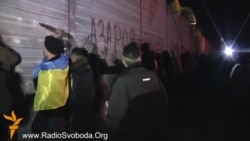 Автомайдан відвідав маєтки Януковича, Азарова і Медведчука