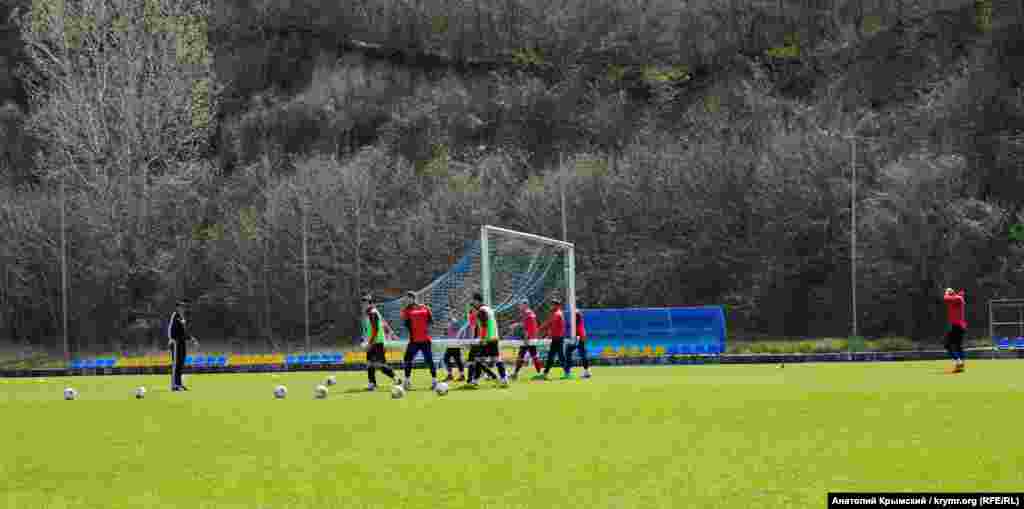 Арендованная база профессионального футбольного клуба &laquo;Кызылташ&raquo;, который выступает в крымском чемпионате