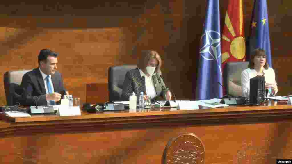 МАКЕДОНИЈА - Целта на реформата е да го осовремениме нашето образование со нов модел на наставата кој е инспириран од образовните системи на развиени земји во Европа и светот, но имајќи предвид нашите автентични општествено-економски состојби и заедно со светските искуства да создадеме национален, македонски модел на основното образование, рече премиерот Зоран Заев во обраќањето со кое почна јавната собраниска расправа за Нацрт-концепцијата за основно образование.