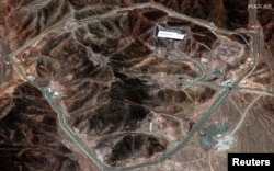 Imagine din satelit a centralei nucleare Fordo, din Iran