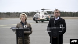 Finlanda a fost încurajată să respingă „instrumentalizarea migrației” de către Rusia de către șefa Comisiei Europene, Ursula von der Leyen, care a vizitat în aprilie 2024 un punct de la granița de est a țării, împreună cu premierul finlandez Petteri Orpo.