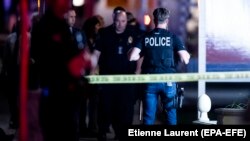 Американские полицейские. Калифорния, март, 2021 г. Иллюстративное фото. Автор – Etienne Laurent (EPA-EFE).