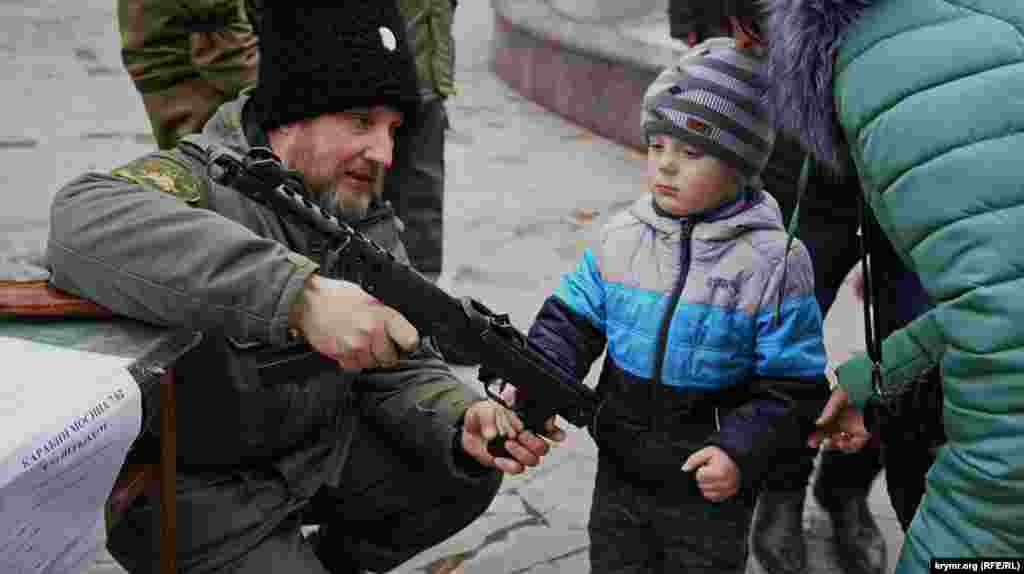 Під час святкування Масляної у парку імені Тренева, Сімферополь, тимчасово окупований Крим, 17 лютого 2018 року