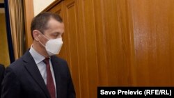 Bošković: Protesti DF-a su nasilni i sa ciljem napada na institucije (10. mart 2021.)