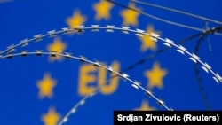 Bodljikava žica na prelazu između Slovenije i Hrvatske, postavljena u vreme velikog talasa izbjeglica 2015. godine