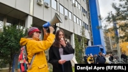 Studentskim blokadama fakulteta su se u petak priključili i studenti Prirodno-matematičkog fakulteta u Novom Sadu, 6. decembar