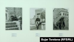 Fotografi të Bekim Fehmiut, të shkrepura gjatë një vizite të tij në Shqipëri, në kohën e komunizmit.