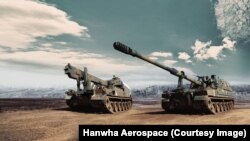 România a cumpărat de la compania sud coreeană Hanwha Aerospace mai multe obuziere, vehicule de încărcare dar și muniție de calibru 155 mm.