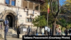 Votul la Ambasada R. Moldova din București