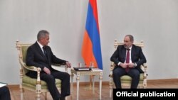 სერგეი შოიგუ და ნიკოლ ფაშინიანი